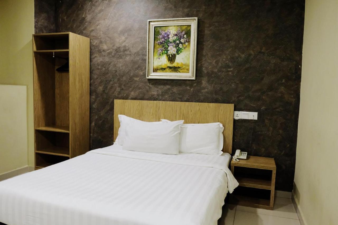 Era Plus Hotel Seri Kembangan Εξωτερικό φωτογραφία