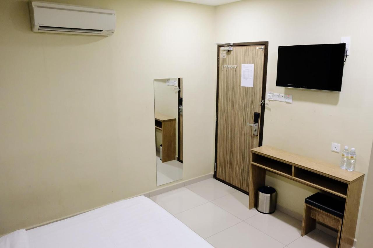 Era Plus Hotel Seri Kembangan Εξωτερικό φωτογραφία