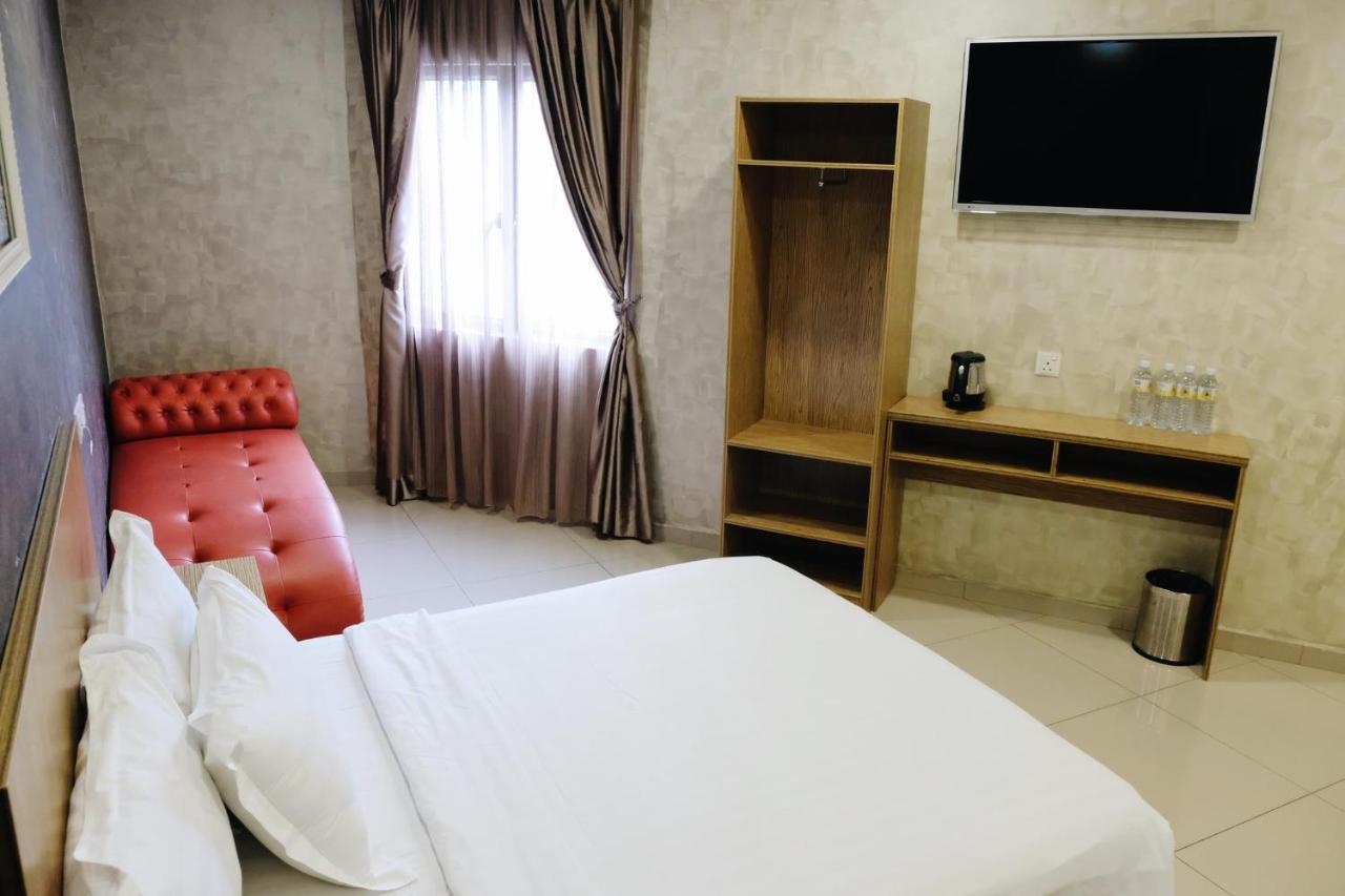 Era Plus Hotel Seri Kembangan Εξωτερικό φωτογραφία
